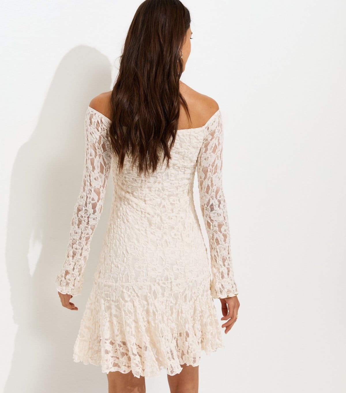 New Look Women's Cream Asymmetric Dropped Waist Long Sleeve Lace Mini Dress New Look - 4