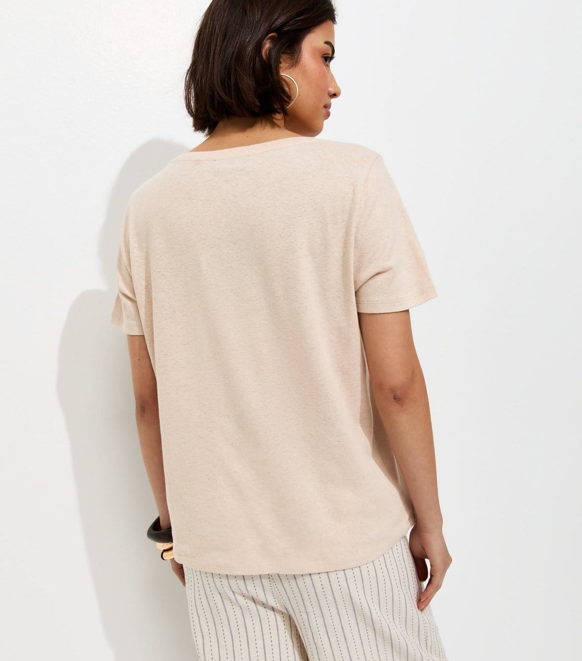 New Look Women's Premium Stone Linen Rich V Neck T-Shirt New Look - 4