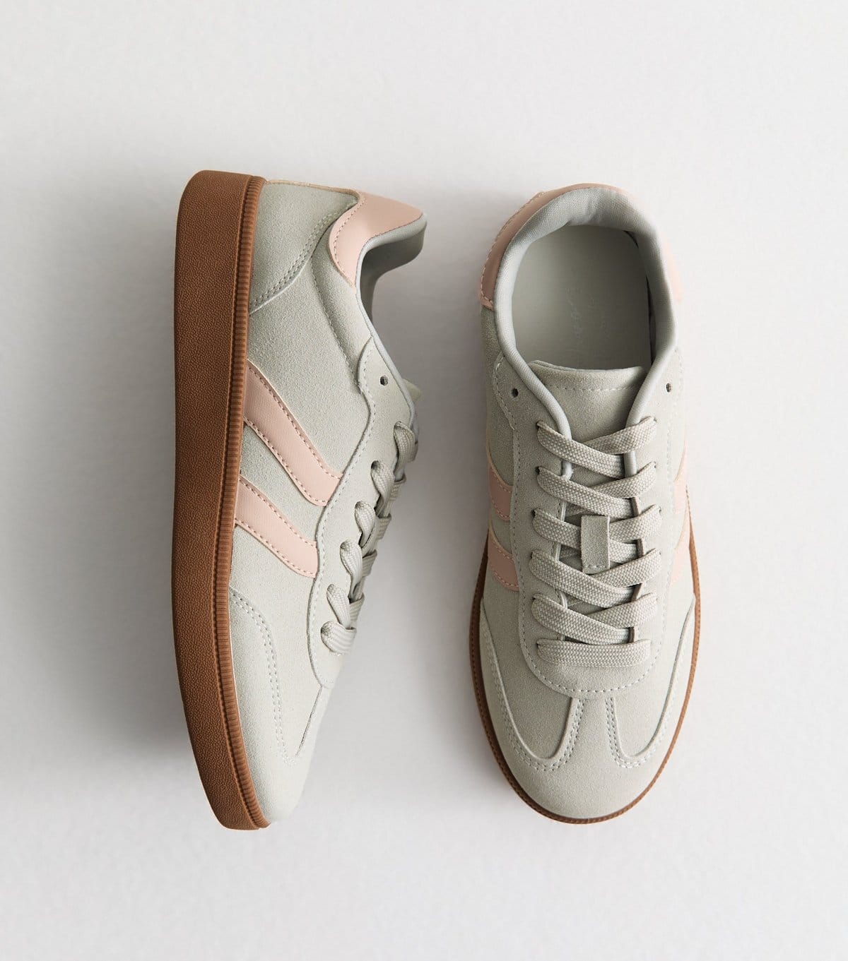 New Look Women's Grey Panelled Faux Suede Contrast Trim Trainers New Look - 4