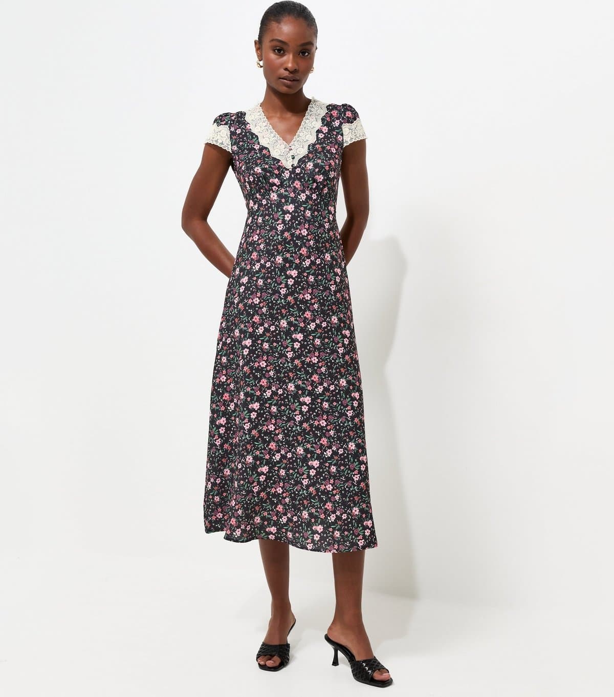New Look Women's Black Ditsy Floral Lace Insert Tea Midi Dress New Look