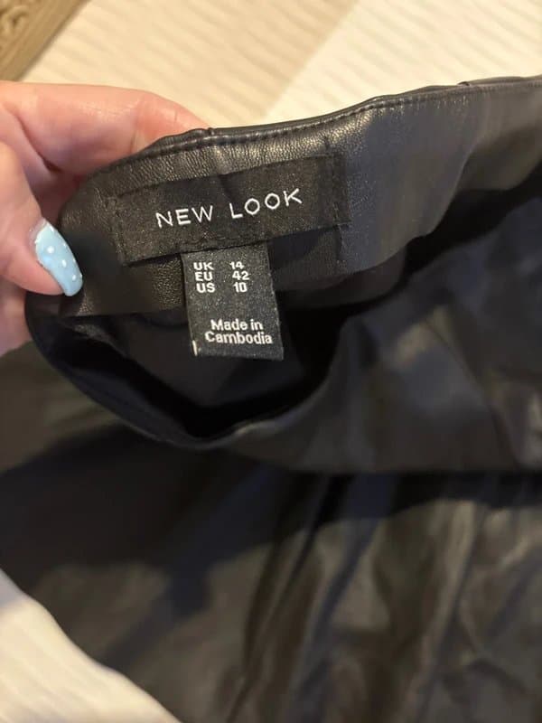 New Look Ladies Faux Leather skirt - size 14