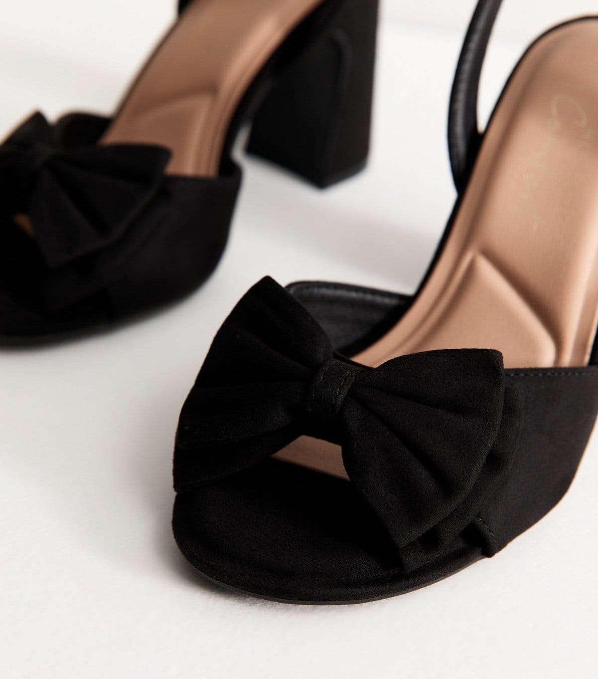 New Look Women's Wide Fit Black Faux Suede Bow Block Heel Sandals Vegan New Look - 4