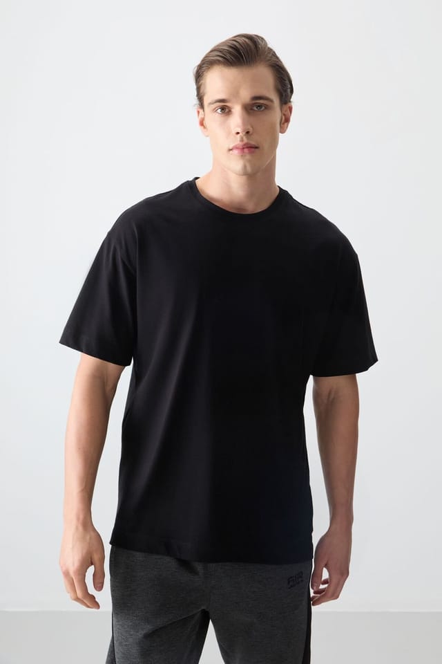 Tommy Life Tommy Life Men's Oversized Cotton Crew Neck T-Shirt in Black - 2