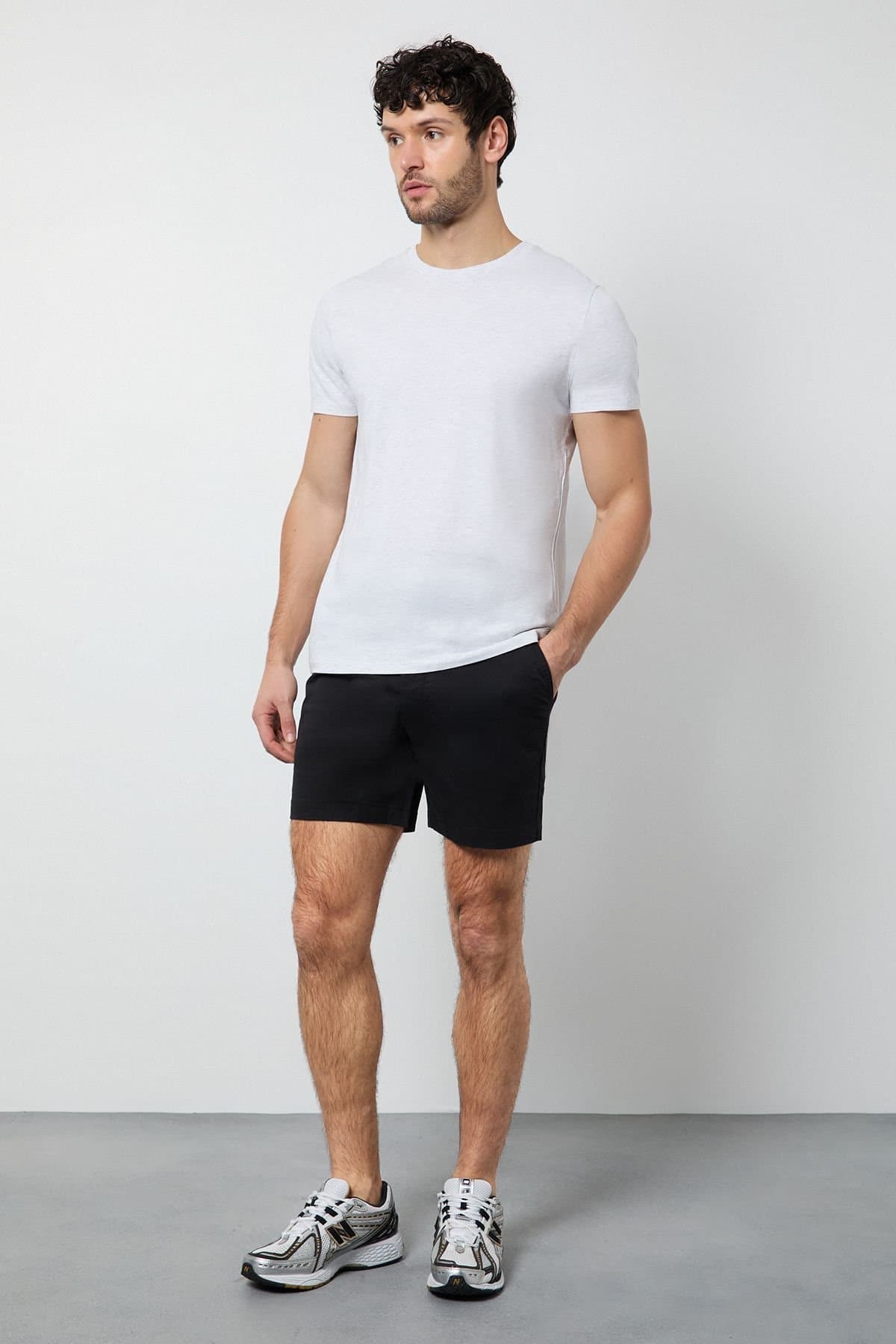 Burton Burton Men's Black Short Chino Shorts