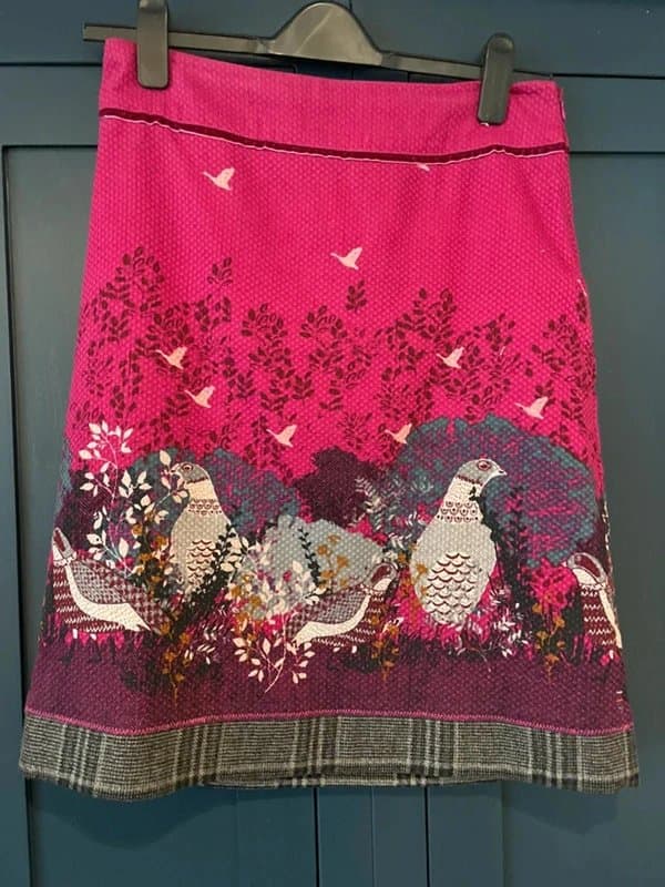 White Stuff White Stuff Pink Pidgeon Print A-Line Skirt Tweed Hem Lined Size 10 Cotton