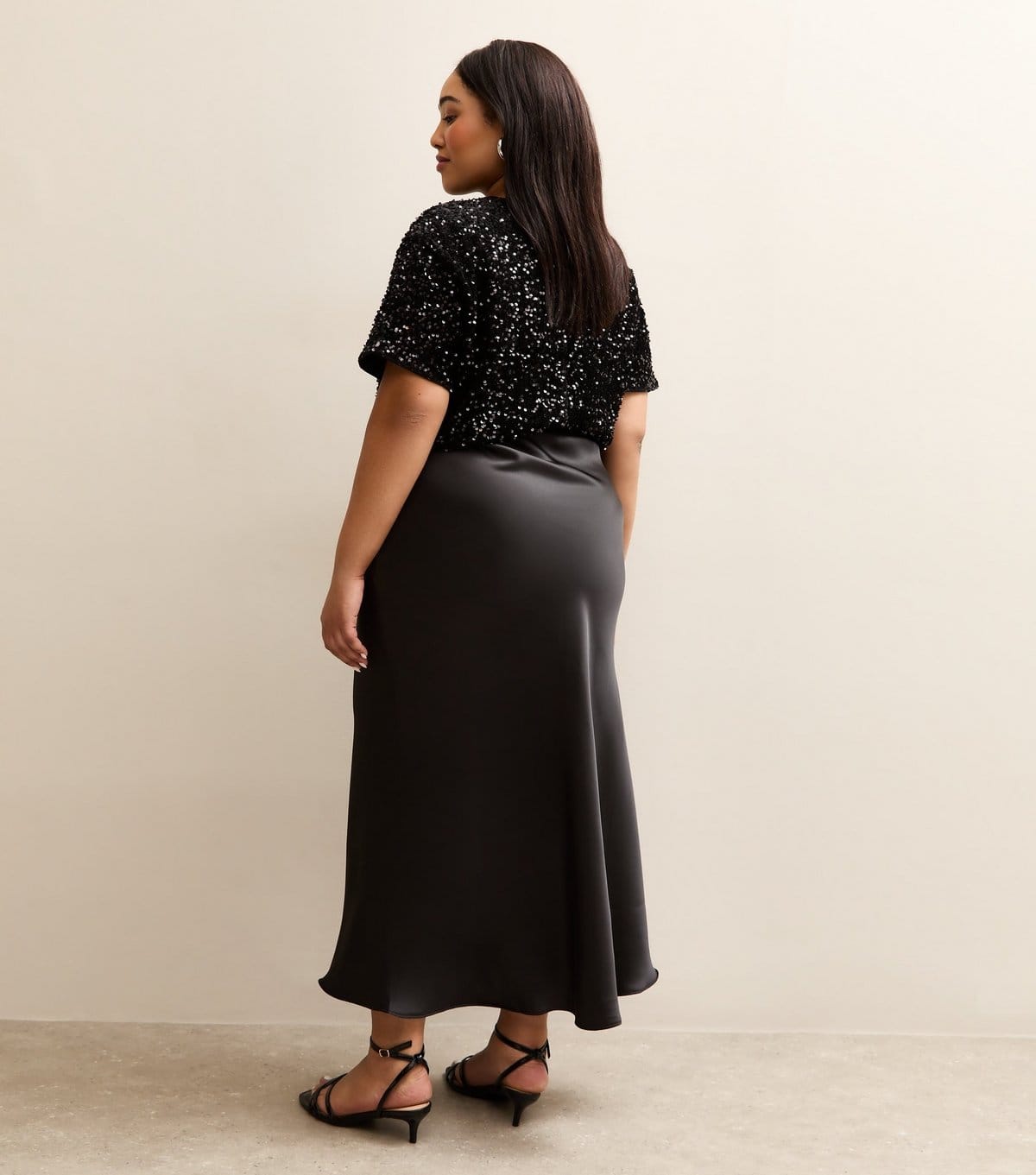 New Look Women's Plus Size Black Satin Midi Skirt Curves New Look - 4