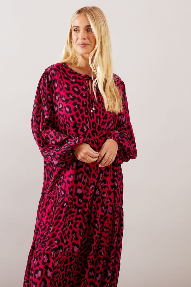 Wallis Wallis Women's Petite Leopard Tiered Smock Midaxi Dress in Berry - 2