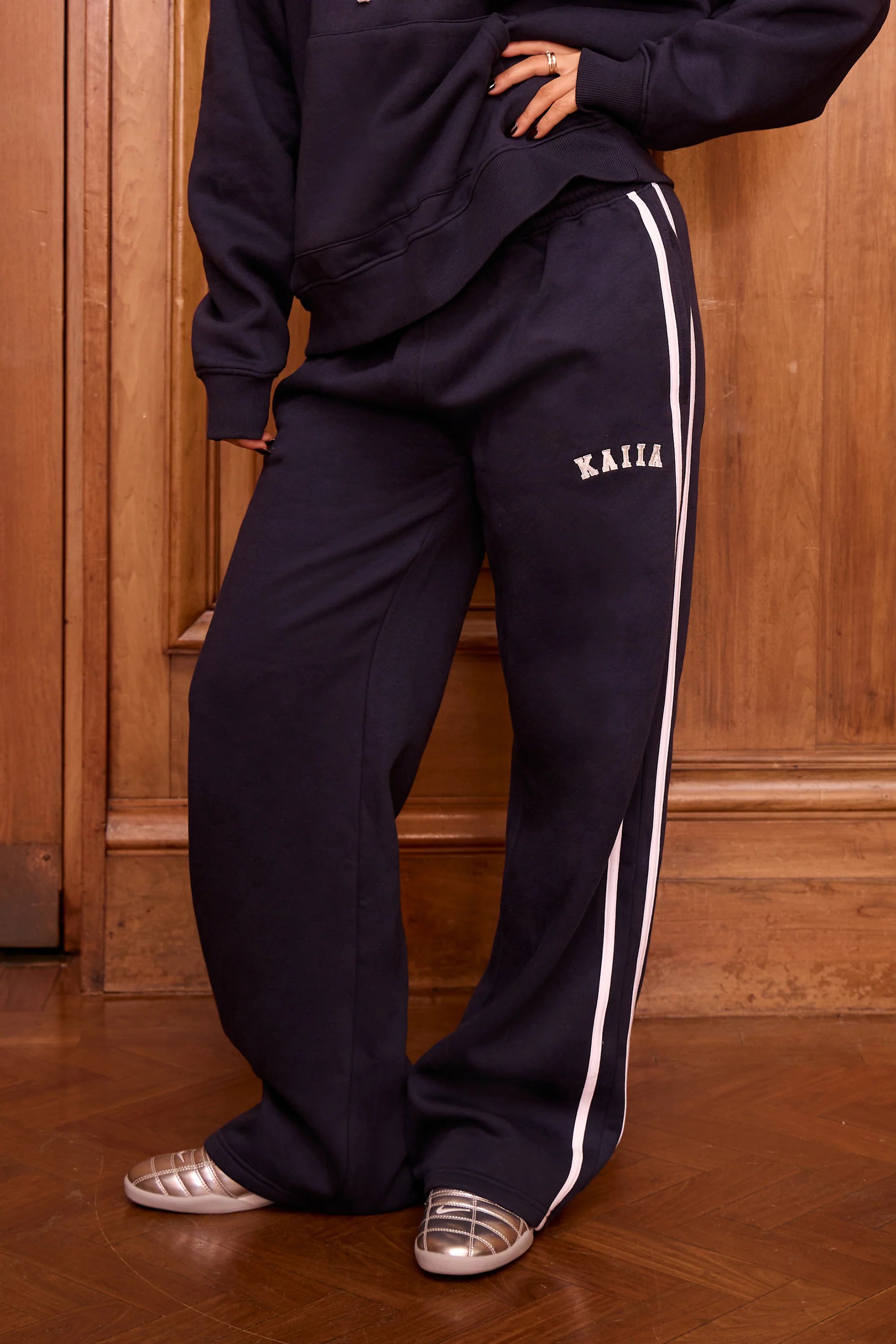 Kaiia Kaiia Logo Side Stripe Wide Leg Joggers Navy & White - 3