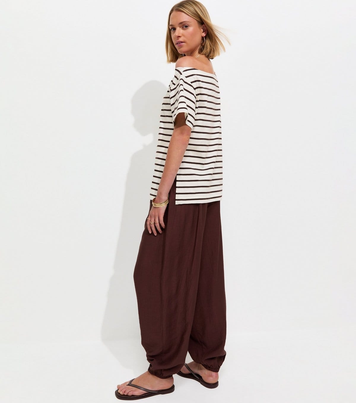 New Look Women's White Striped Cotton Off The Shoulder T-Shirt New Look - 4