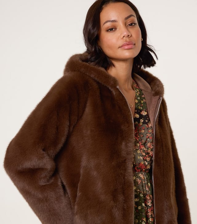 Blue Vanilla Women's Brown Faux Fur Hooded Jacket Blue Vanilla New Look - 3