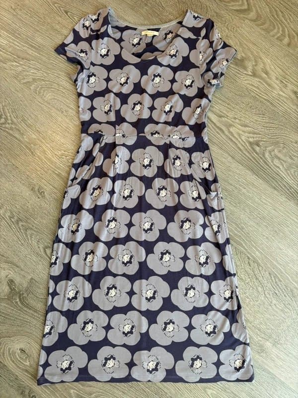 White Stuff White Stuff Size 8 Floral Jersey Dress Purple lilac Poppy Print Pockets Casual Summer Midi