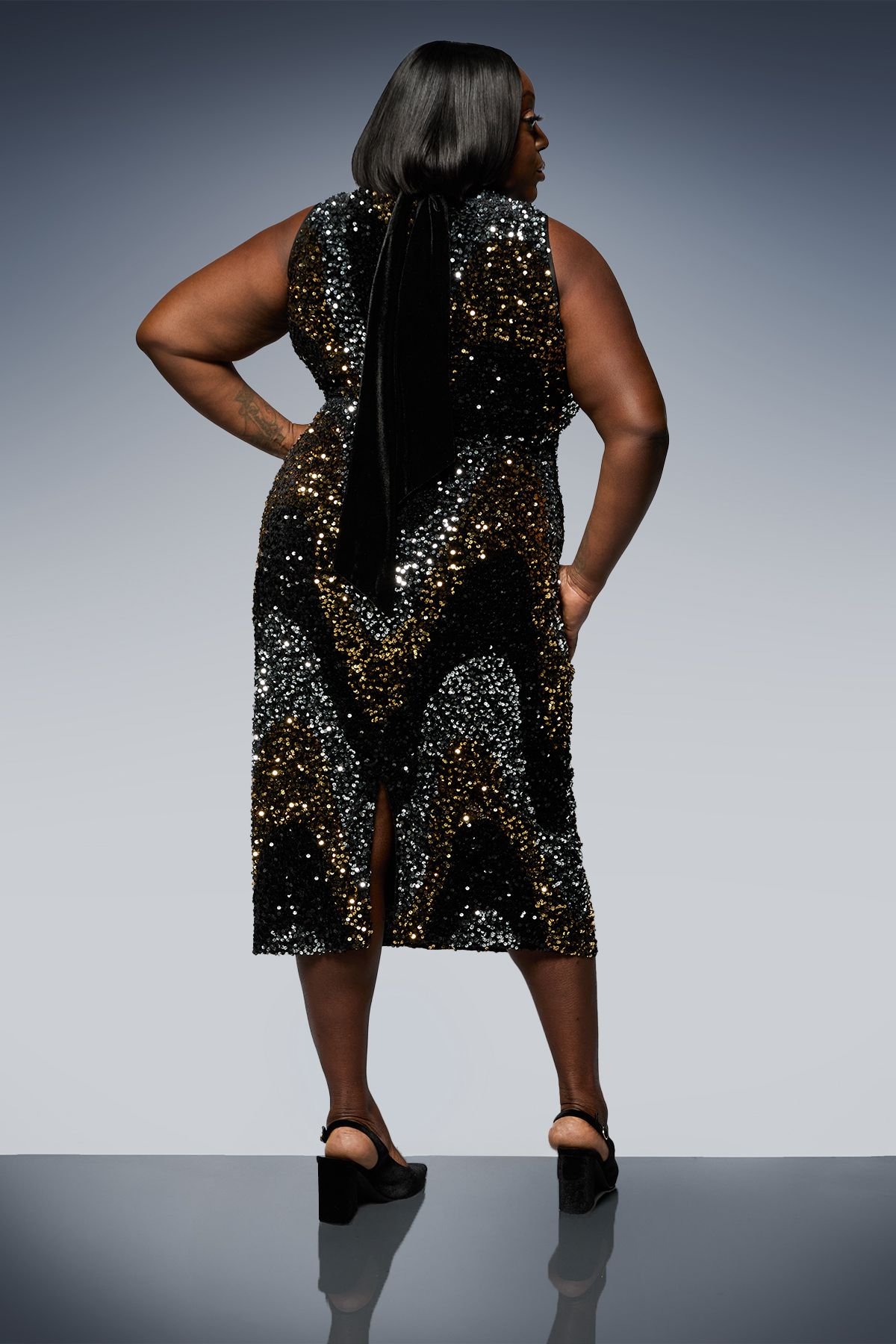 Wallis Wallis Women's Sequin Velvet High Neck Midi Dress in Black - 3