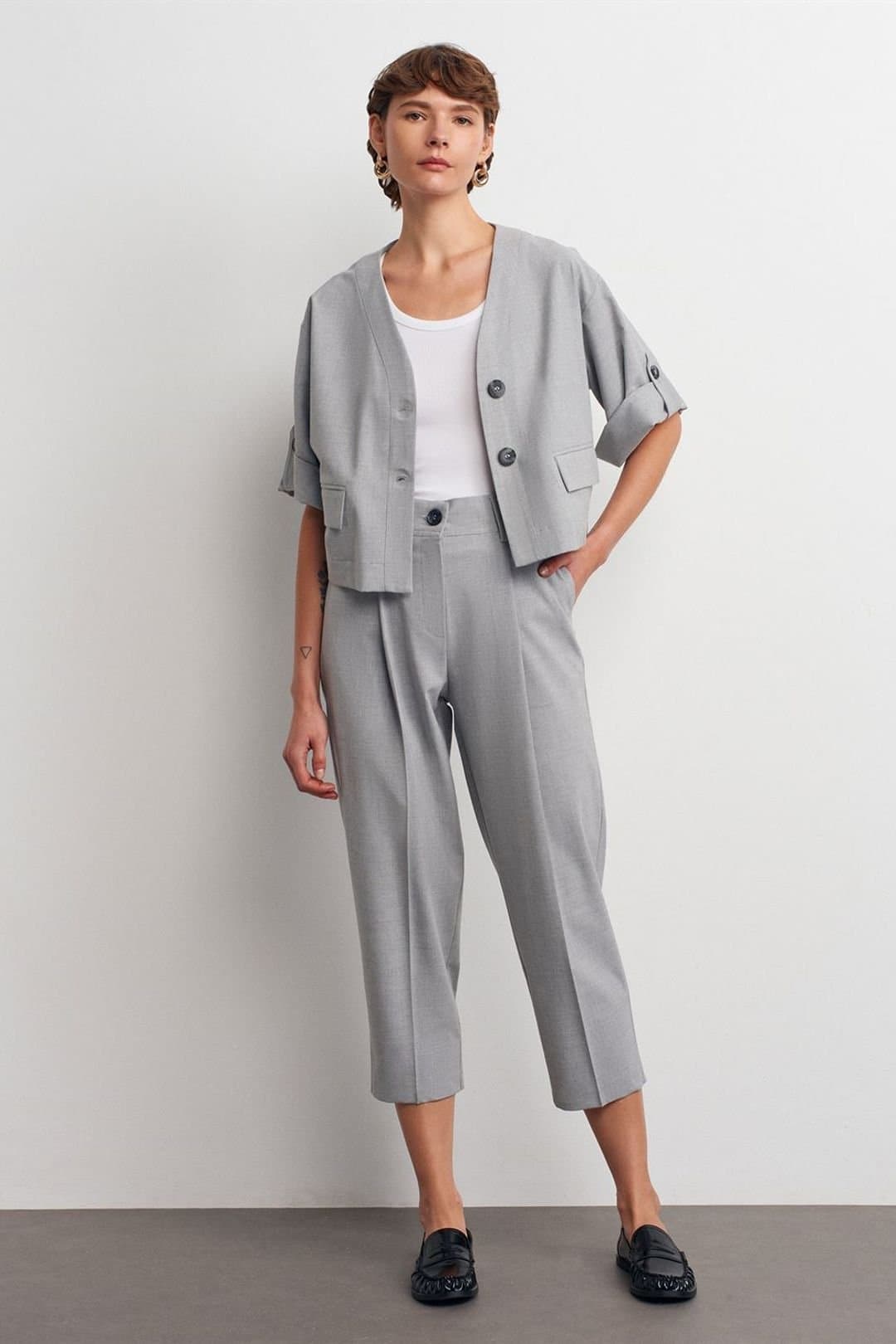 Dilvin Dilvin Light Grey High-Waist Straight Capri Trousers