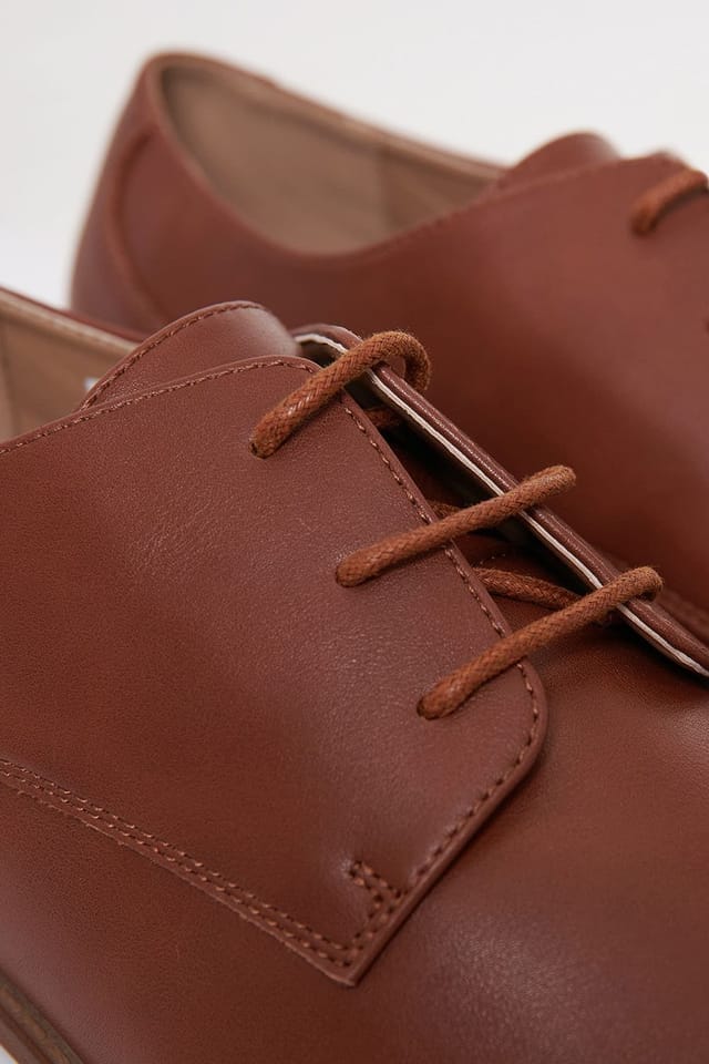 Threadbare Threadbare Men's Lace Up Derby Shoes in Brown - 3
