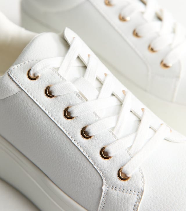 New Look Women's White Faux Leather Wedge Trainers New Look - 3