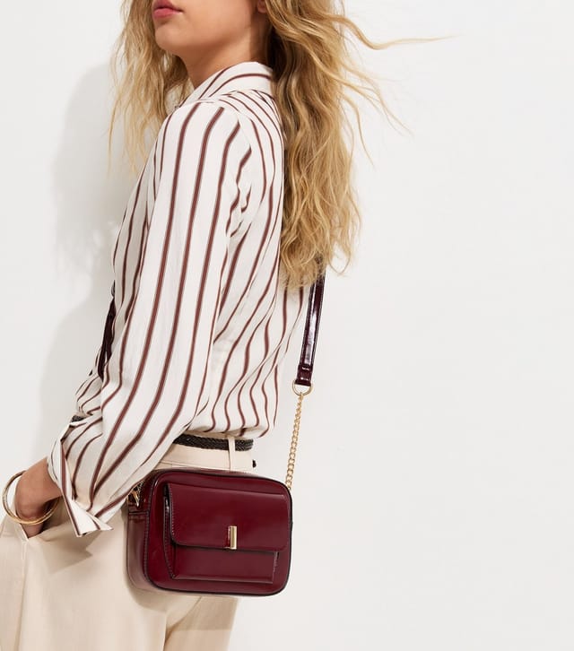 New Look Dark Burgundy Faux Leather Bar Pocket Crossbody Bag New Look - 2