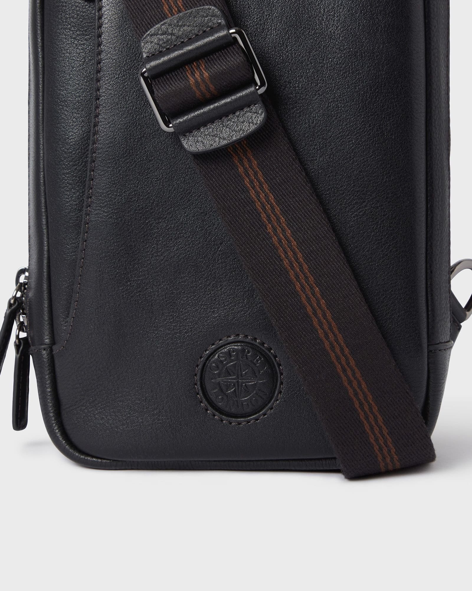 OSPREY LONDON OSPREY LONDON Men's The Compass Leather Sling Bag in Black - 4