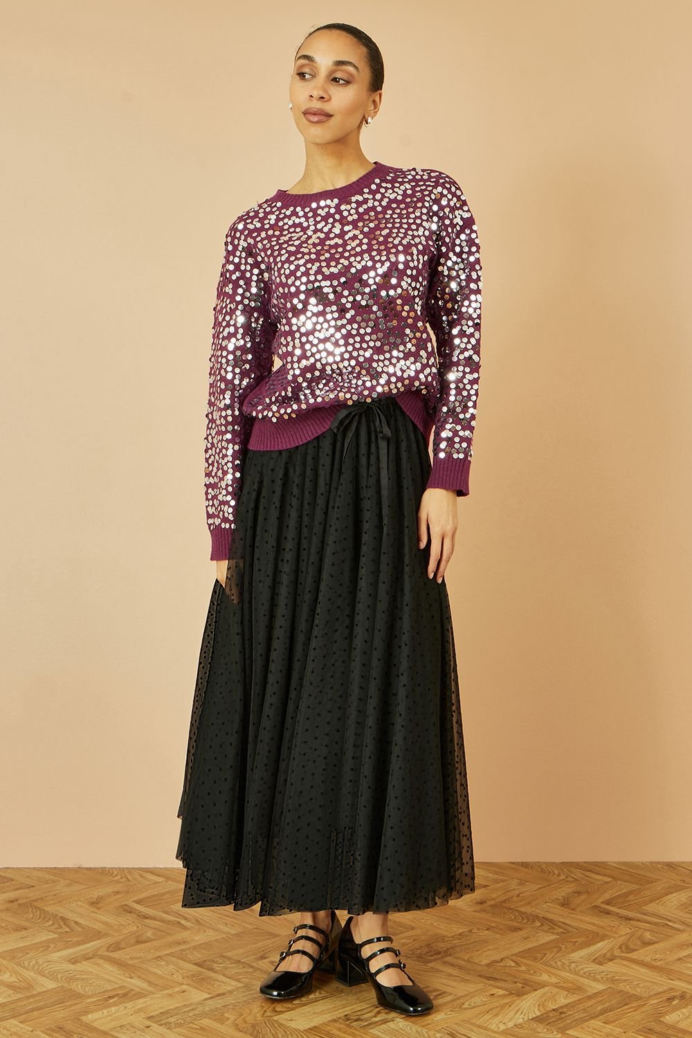 Yumi Yumi Women's Burgundy All Over Sequin Relaxed Fit Jumper - 3