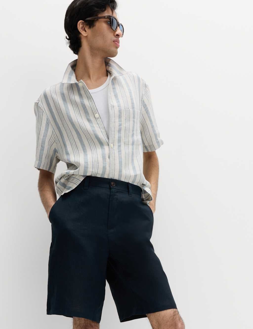 Marks & Spencer M&S Loose Fit Pure Linen Chino Shorts Navy