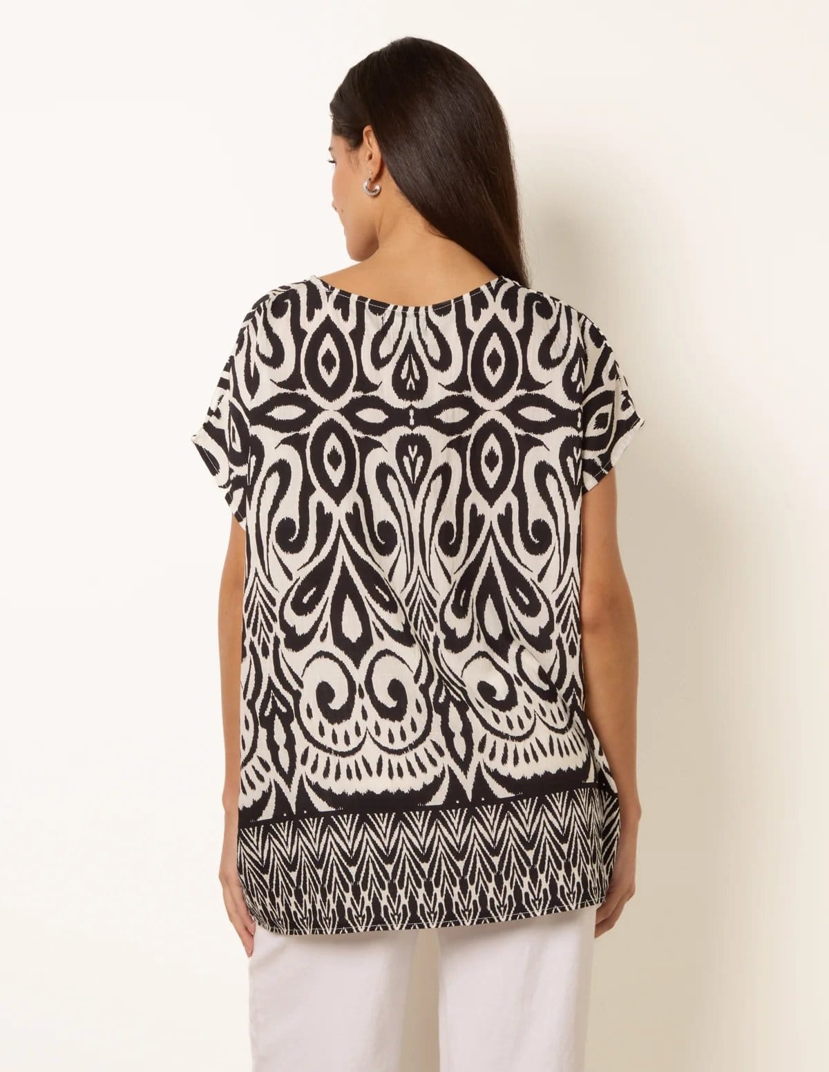 Blue Vanilla Round Neck Top With Abstract Print - 4