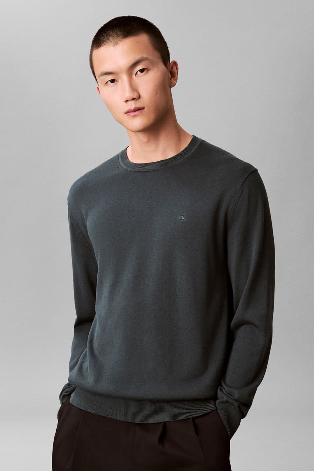 Calvin Klein Calvin Klein Men's LS Supima Cotton Crew Magical Forest in Dark Green