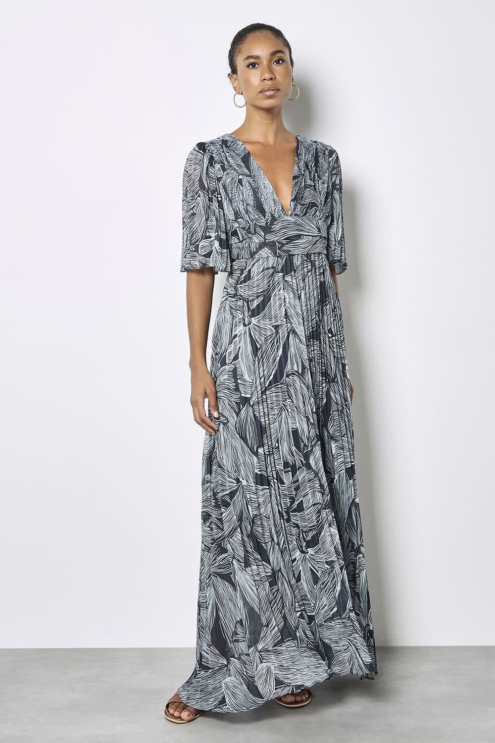 Apricot Apricot Women's Floral Chiffon Shimmer Maxi Dress in Navy
