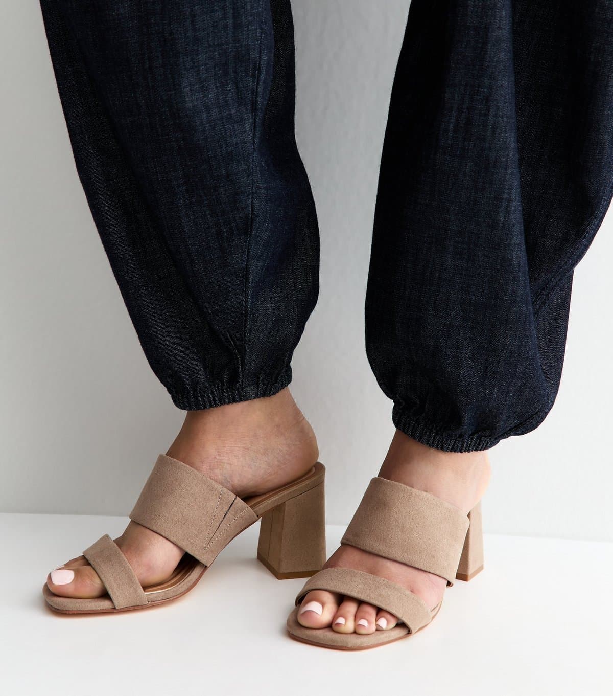 New Look Women's Wide Fit Faux Suede Light Brown Block Heel Mules Vegan New Look