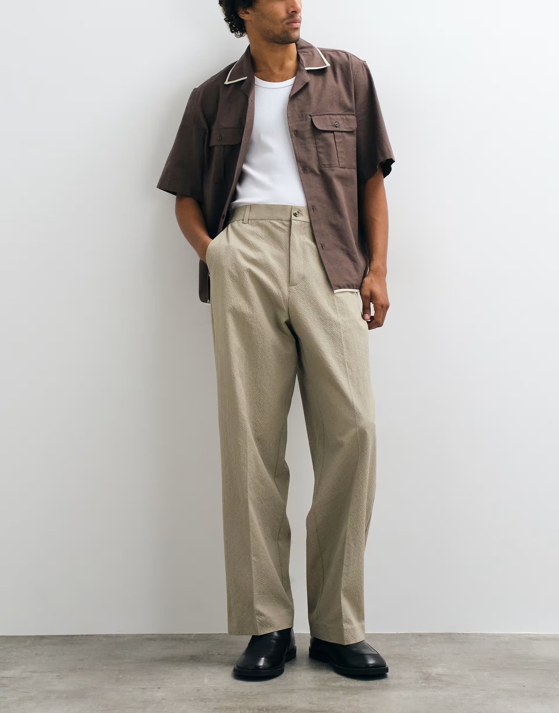 ASOS ASOS DESIGN tailored wide leg trousers in light khaki seersucker with elasticated waist