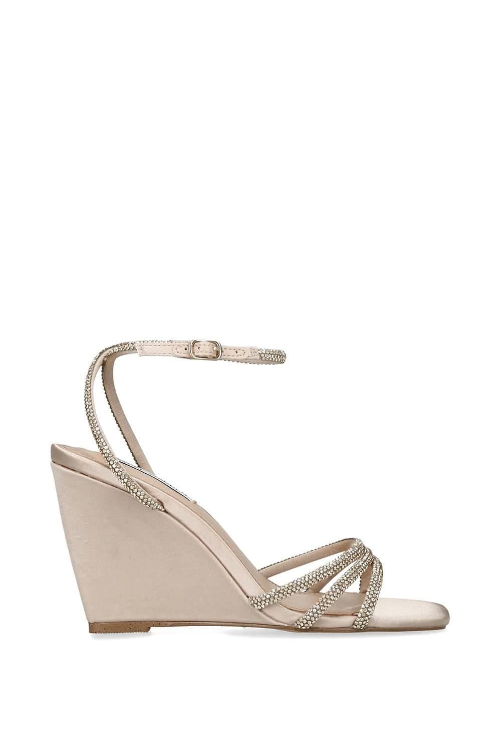 Steve Madden STEVE MADDEN Women's 'Aubri Champagne' Sandals in Light Beige