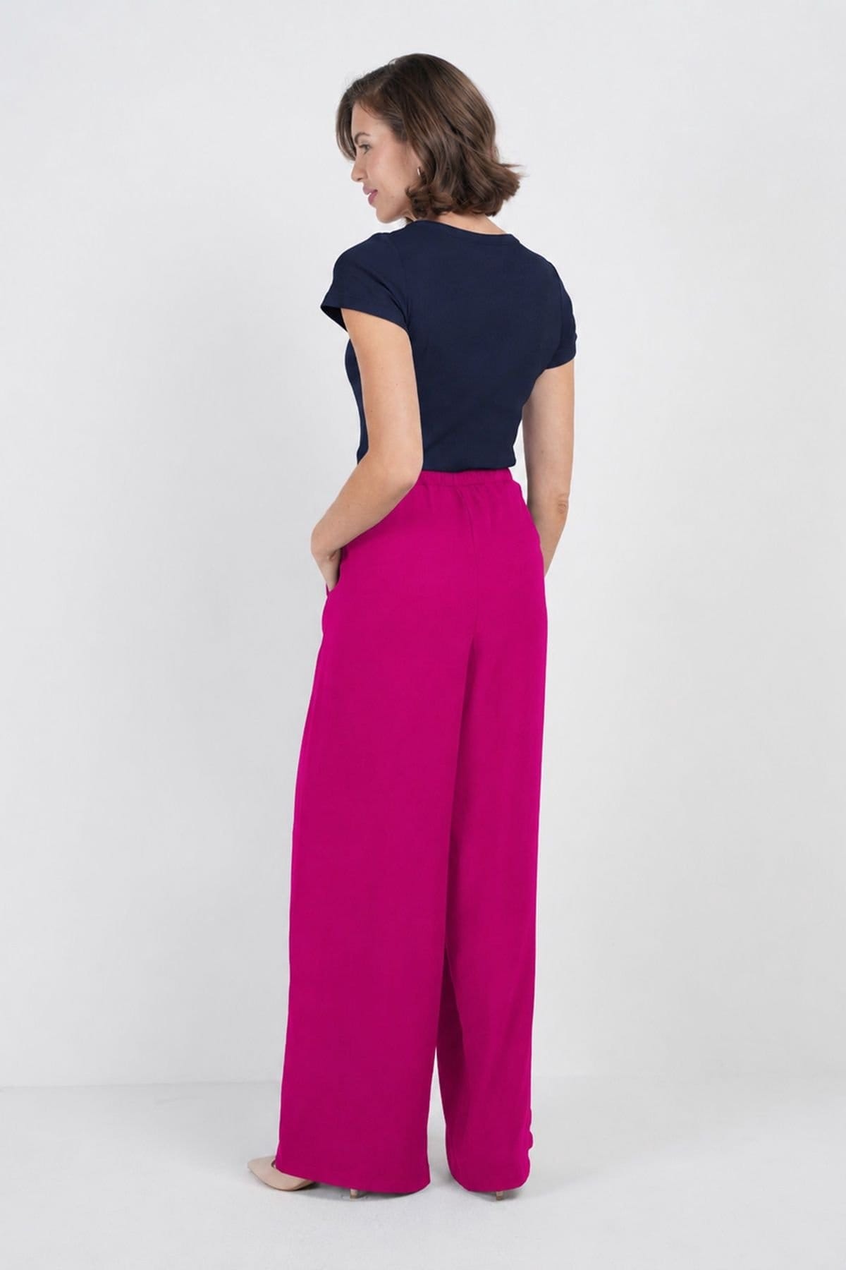 Kettlewell Kettlewell Women's Soft Tailored Wide Leg Trousers in Fuchsia - 4