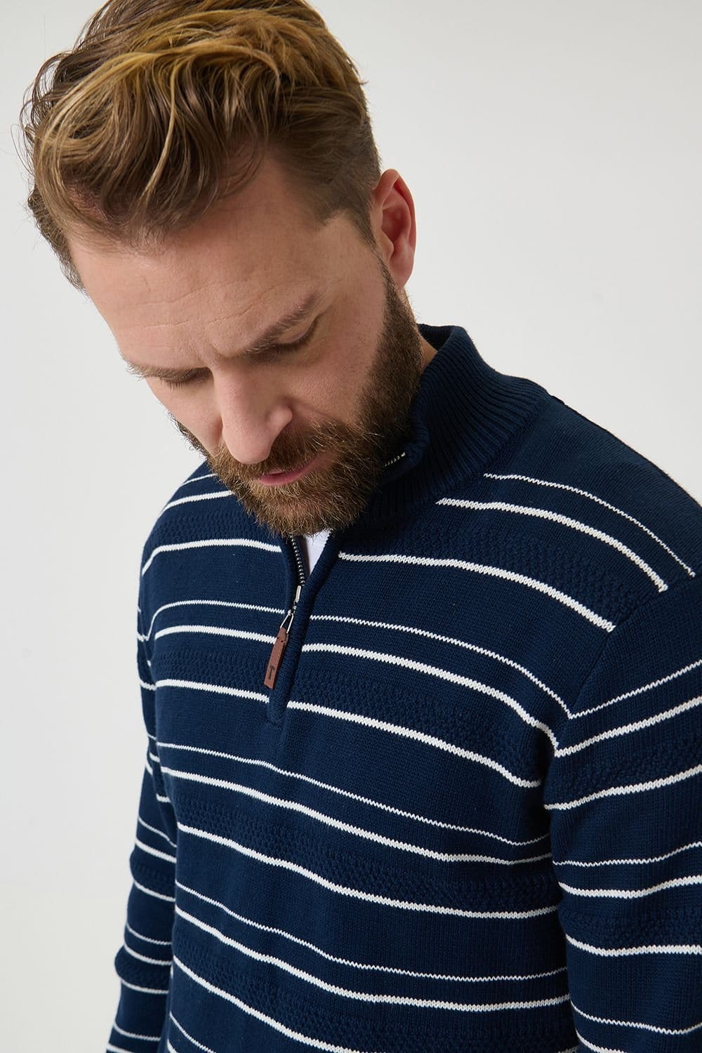 Saltwell Saltwell Men's Stripe Quarter Zip Jumper in Dark Navy - 4