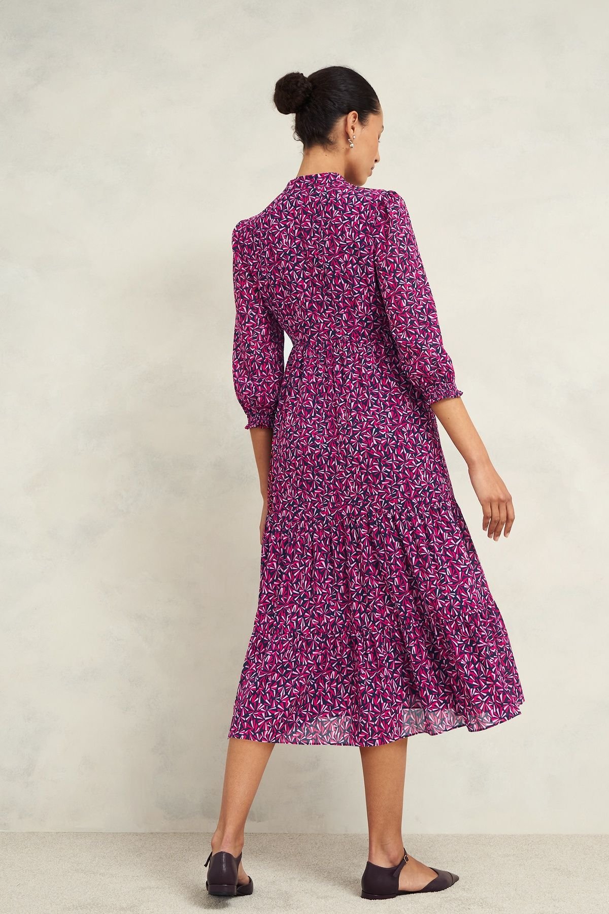 Hobbs London Hobbs London Women's Freda Printed V-Neck Midi Dress in Dark Navy - 4