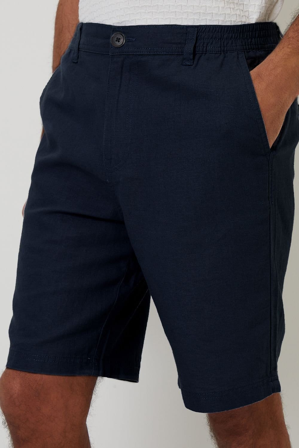 Threadbare Threadbare Men's Linen Blend Chino Shorts in Navy - 4