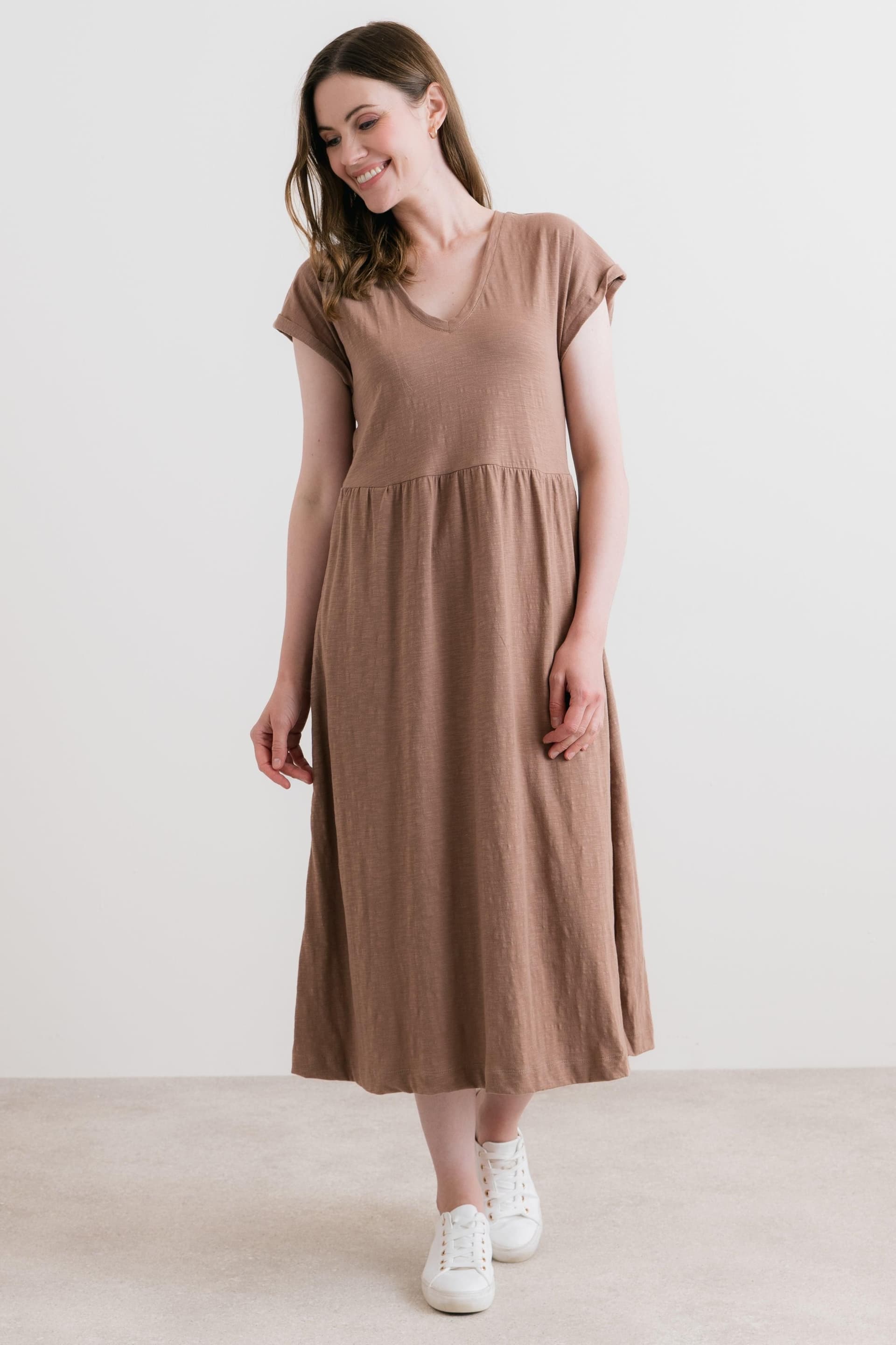 Lily & Me Lily & Me Women's Shine Cotton Jersey Dress in Brown