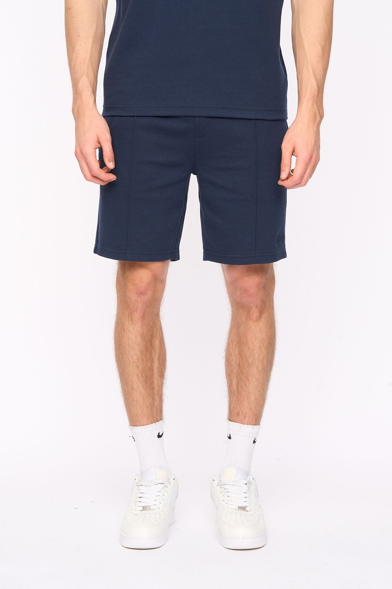 Duck and Cover Duck and Cover Men's Sherborn Comfortable Elasticated Waist Shorts in Navy - 3