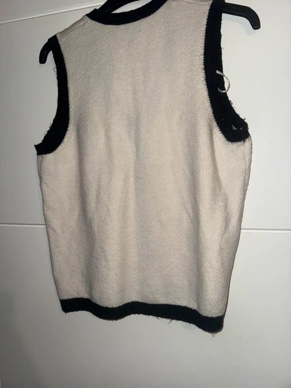New Look Knit vest - 1