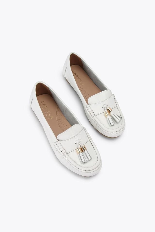 Carvela Carvela Women's 'Fiasco' Leather Flats in White - 2