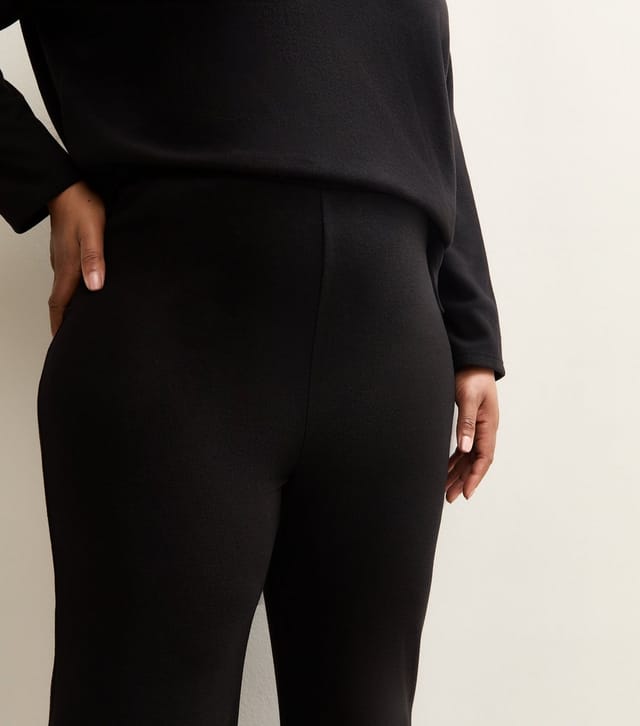 New Look Women's Plus Size Black Soft Touch Wide Leg Trousers Curves New Look - 2