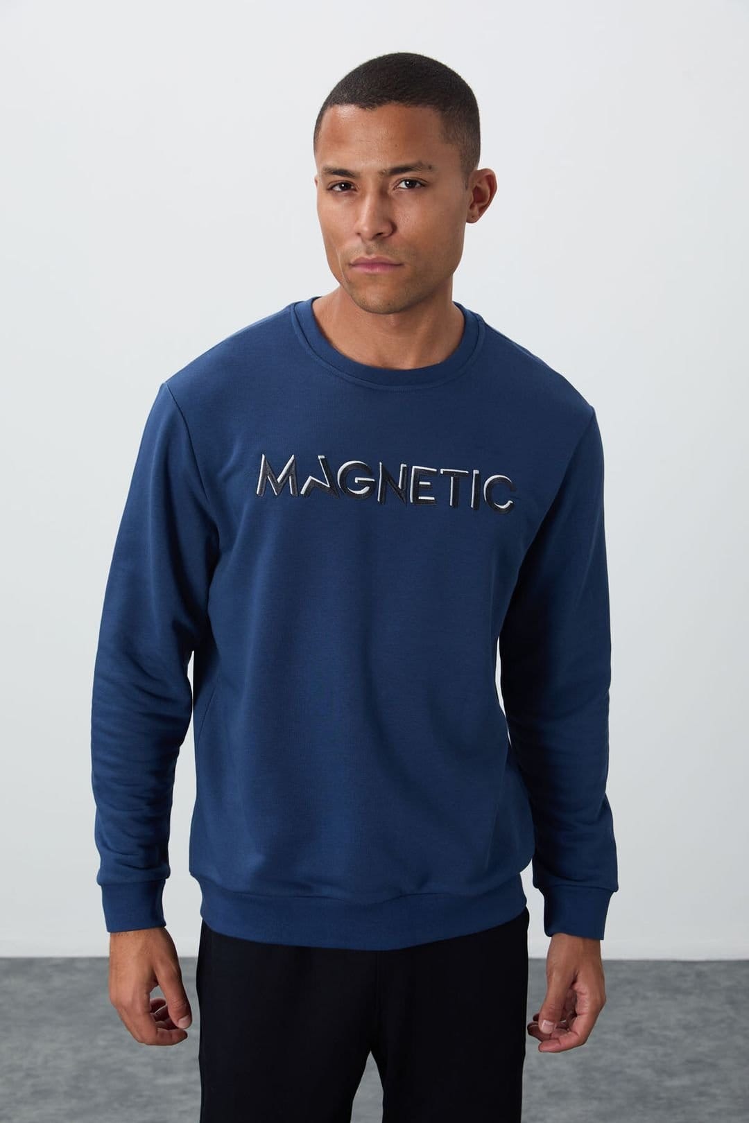 Tommy Life Tommy Life Men's Printed Crew Neck Sweatshirt in Blue - 4