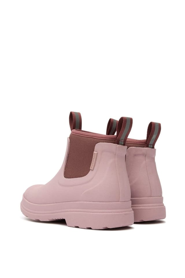 Muck Boots Muck Boots Women's Rainscape Chelsea in Pink - 2