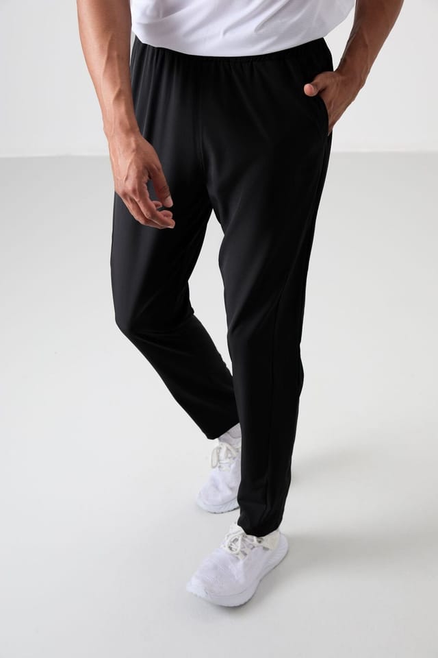 Tommy Life Tommy Life Men's Straight-leg Seamless Sweatpants in Black - 2