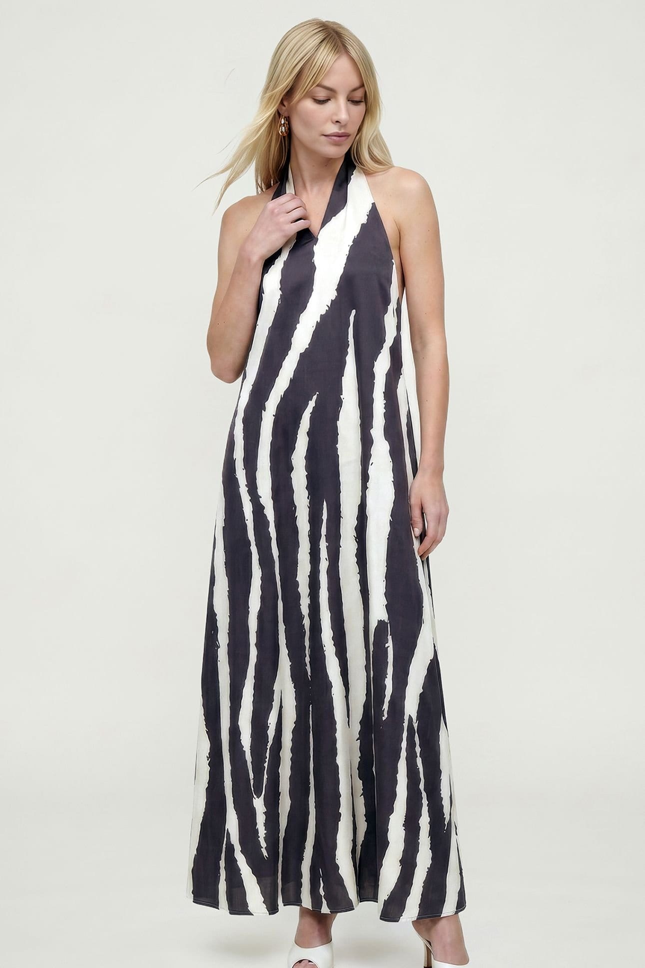 Lily and Lionel Lily and Lionel Women's Belle Zebra Print Maxi Dress in Black - 4