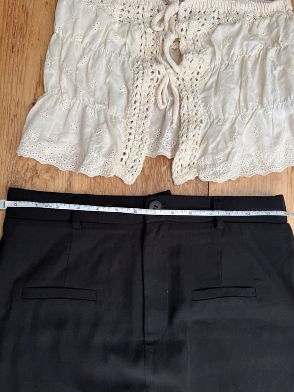 The Unbranded Brand Elegant High-Waisted smart Maxi Skirt old money style with slit waist 28” office
