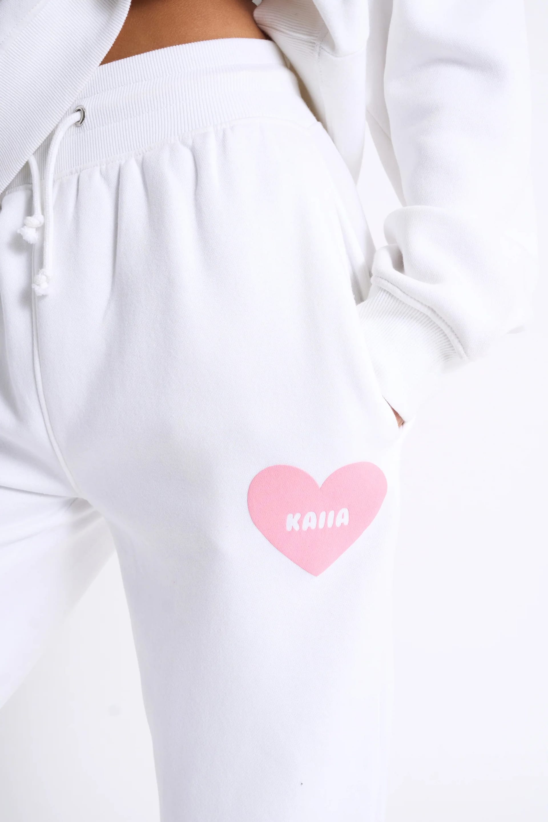 Kaiia Kaiia Love Heart Graphic Ribbed Waistband Joggers White - 4