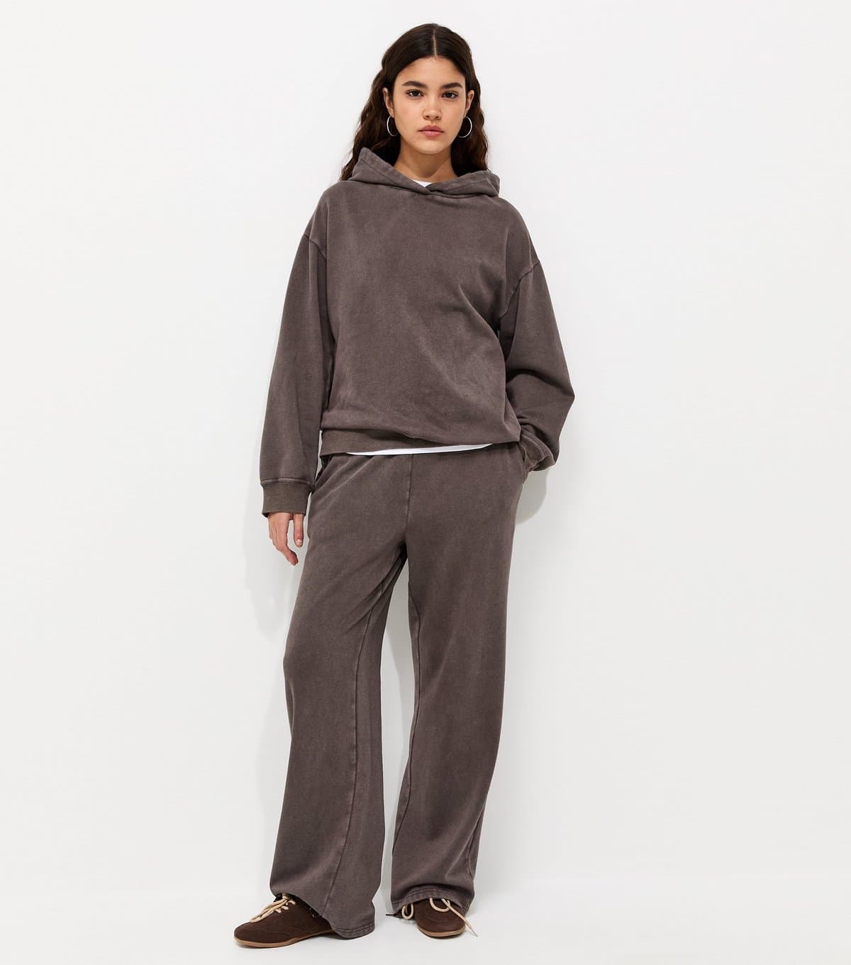 New Look Women's Brown Cotton Rich Acid Wash Wide Leg Joggers New Look