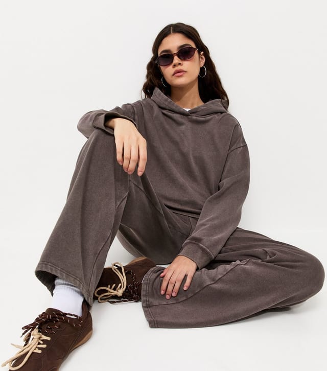 New Look Women's Brown Cotton Rich Acid Wash Wide Leg Joggers New Look - 2