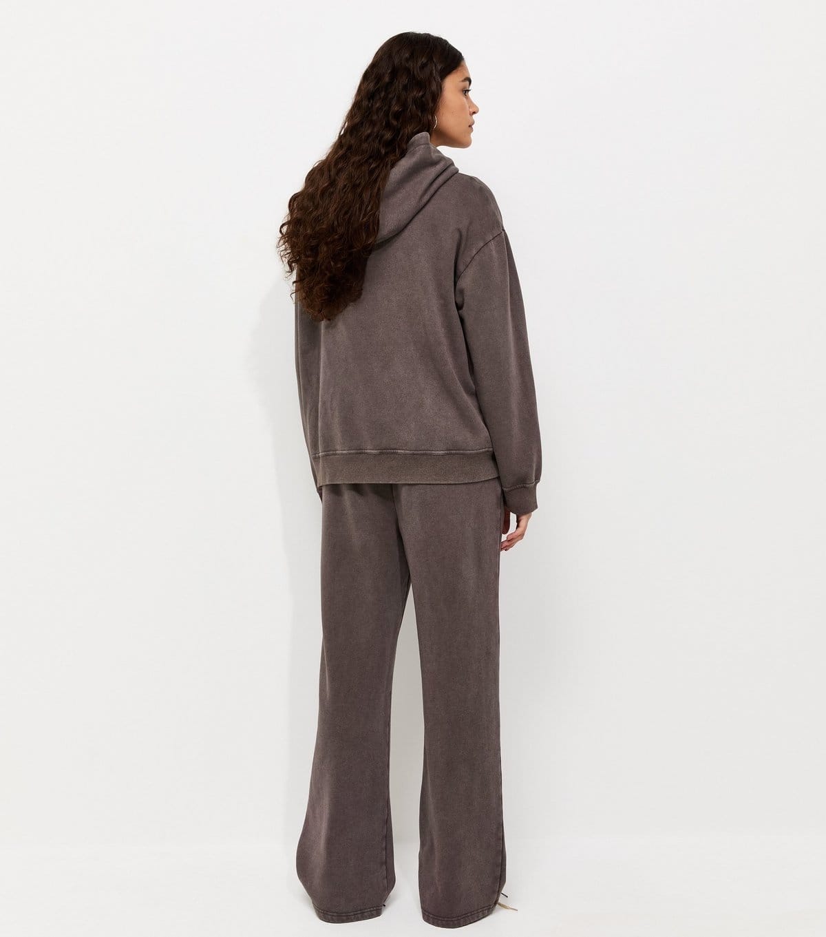 New Look Women's Brown Cotton Rich Acid Wash Wide Leg Joggers New Look - 4