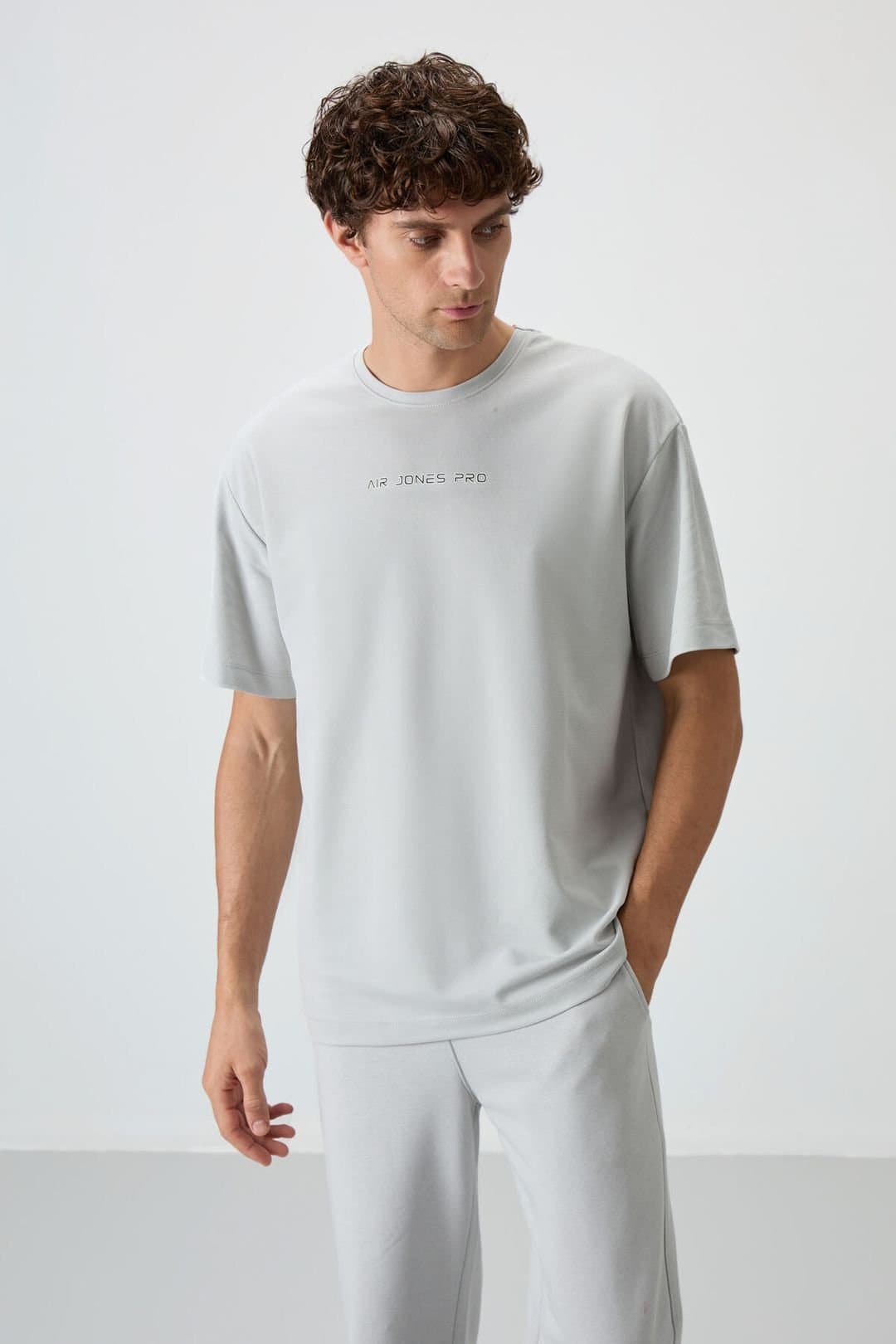 Tommy Life Tommy Life Men's Oversized Printed Crew Neck T-Shirt in Light Grey