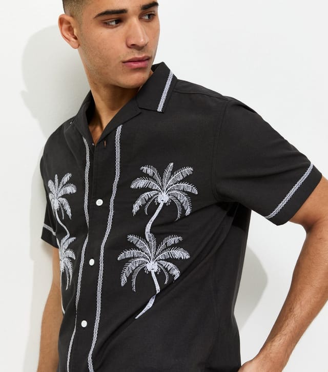 New Look Men's Black Regular Palm Embroidered Short Sleeve Shirt New Look - 2