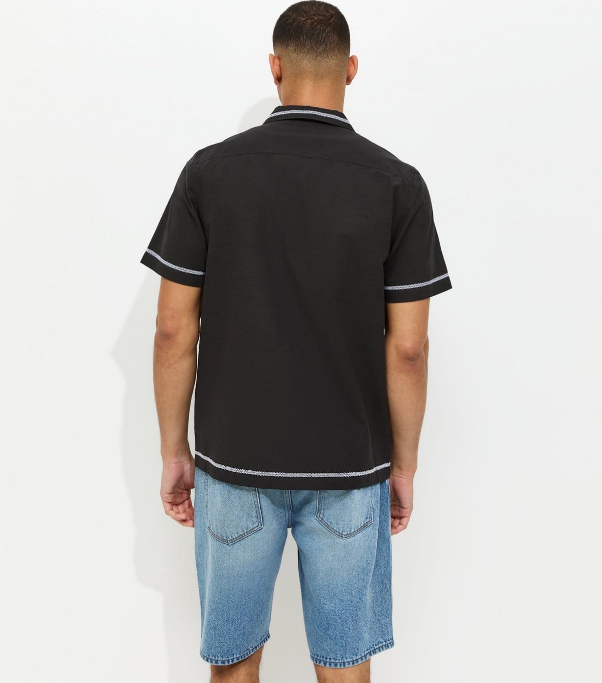 New Look Men's Black Regular Palm Embroidered Short Sleeve Shirt New Look - 4